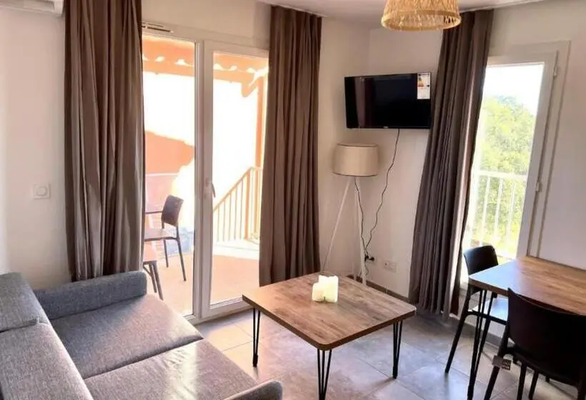 プールの見える１ベッドルームアパートメント, Appartement 2 Pièces Dans Une Résidence Hôtelière Les Hameaux De Saint Cyprien