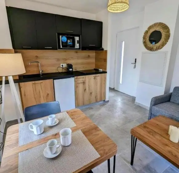 プールの見える１ベッドルームアパートメント, Appartement 2 Pièces Dans Une Résidence Hôtelière Les Hameaux De Saint Cyprien