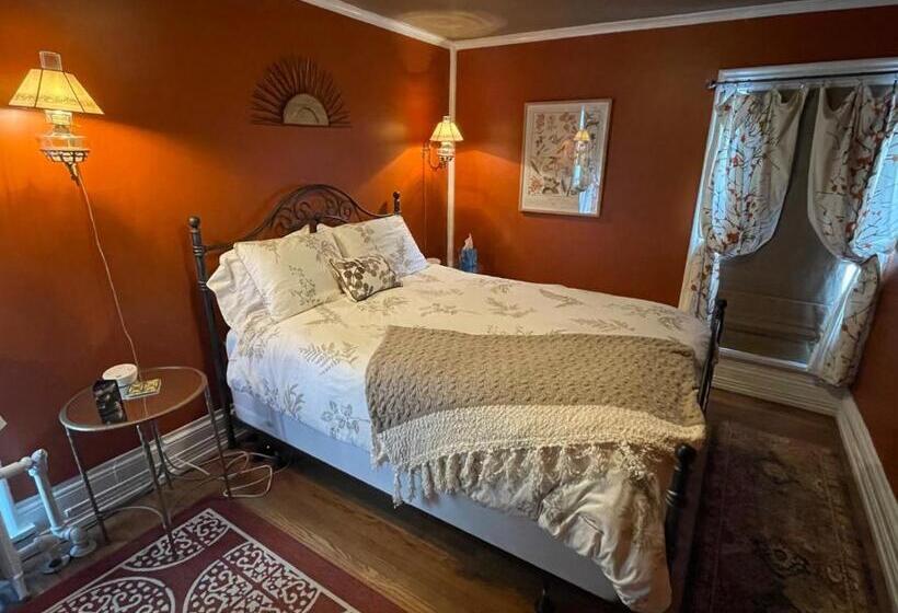 Номер Deluxe, Oscar S Inn