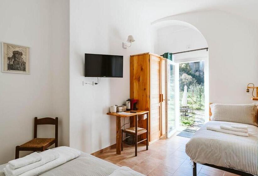 اتاق استاندارد سه نفره, Agriturismo Il Canto Delle Rane