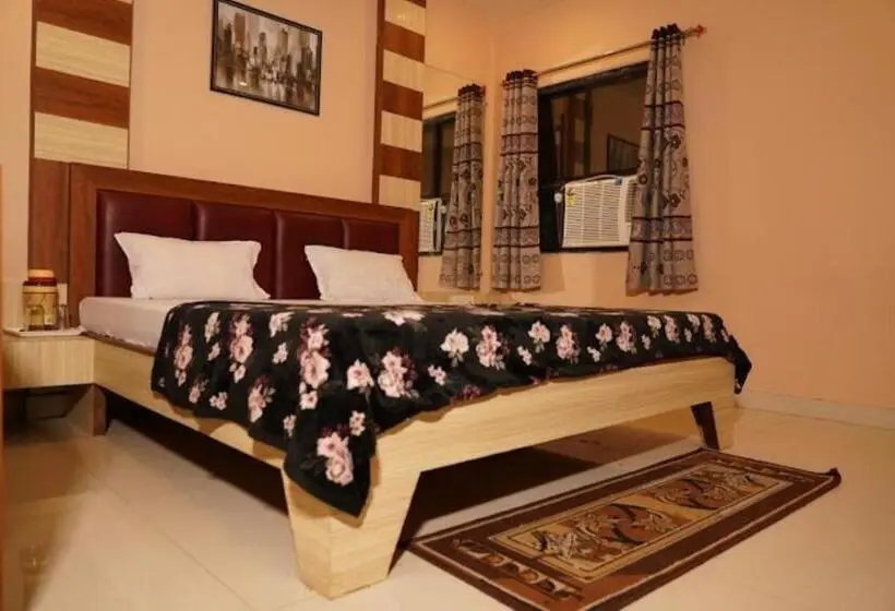 デラックスルーム, Shubh Shree Bilaspur