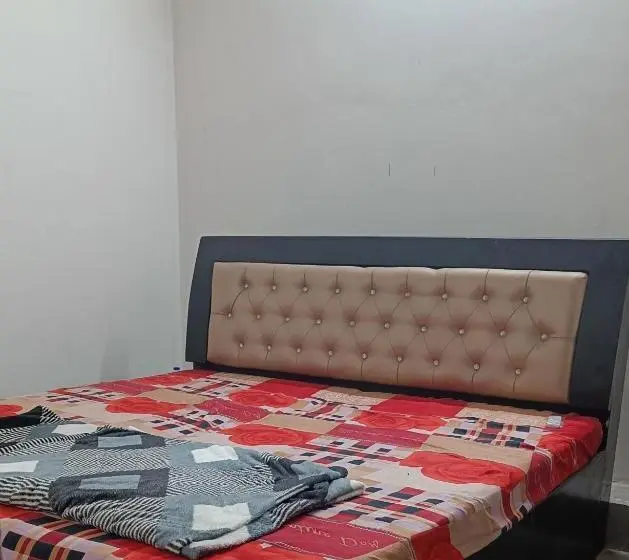 スタンダードルーム, Keshav Narayan Home Stay
