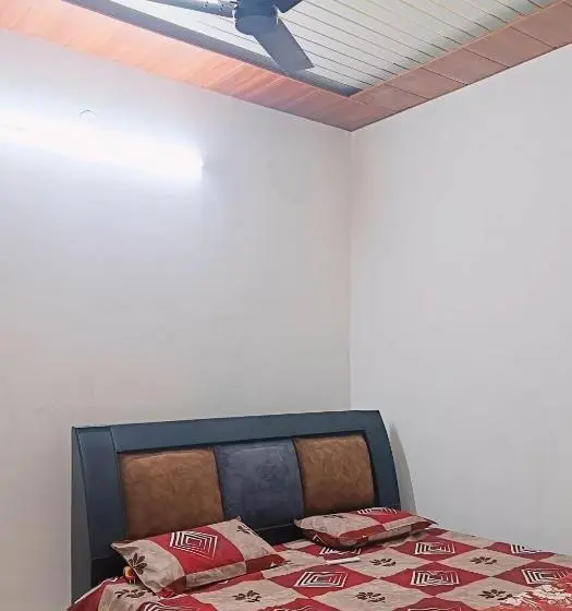 スタンダードルーム, Keshav Narayan Home Stay
