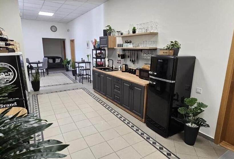 Четырехместный Номер Стандарт, Penzion Grand Nymburk