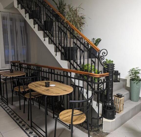 Семейный Номер, Penzion Grand Nymburk