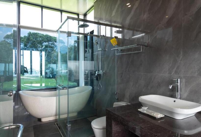 Family Suite, Twospaces Living At Deros Resort & Cafe, Bogor