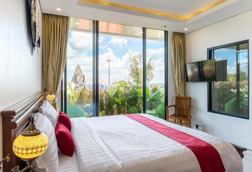 Семейный Номер Вид на Горы, Twospaces Living At Deros Resort & Cafe, Bogor