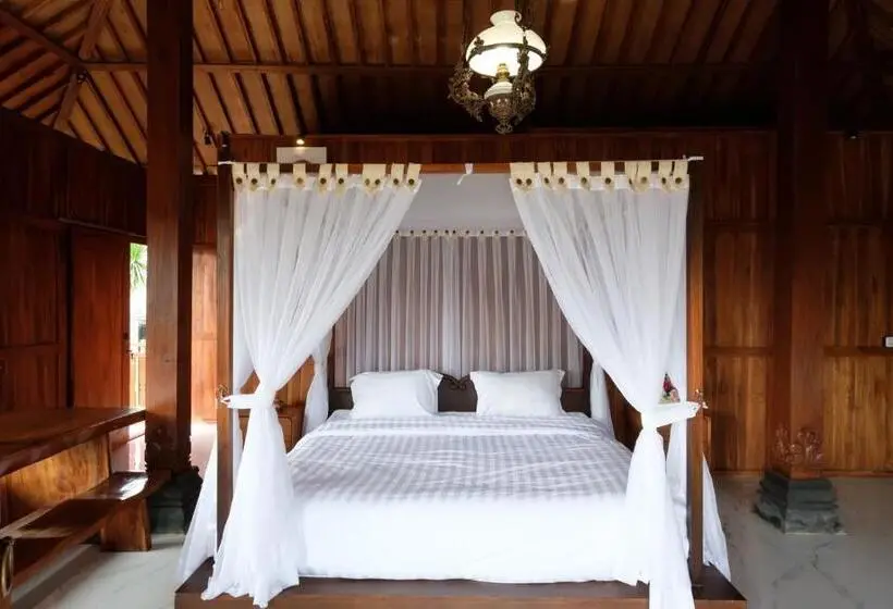 Perhehuone, Twospaces Living At Deros Resort & Cafe, Bogor