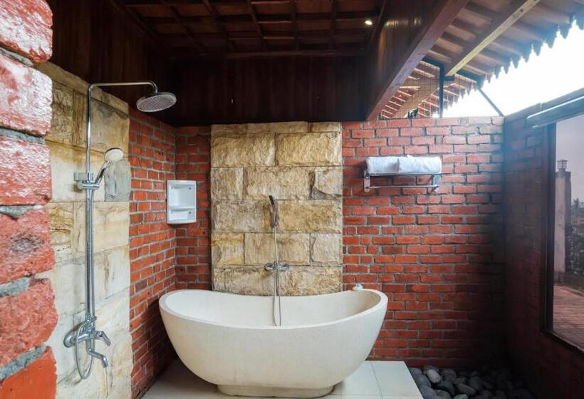 Семейный Номер, Twospaces Living At Deros Resort & Cafe, Bogor