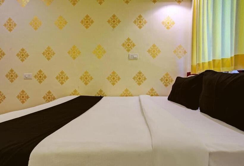 חדר קלאסי לשלושה, Oyo Tulsi