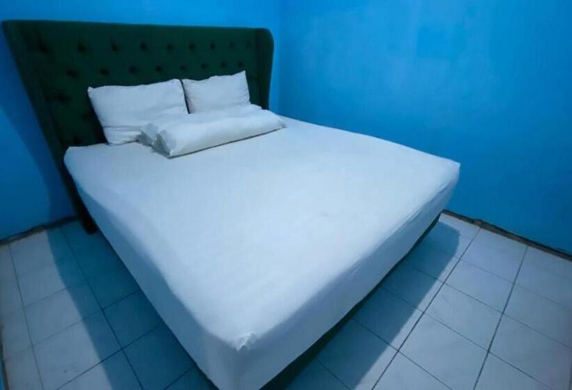 غرفة قياسية, Spot On 93832 Lies Kostel Syariah