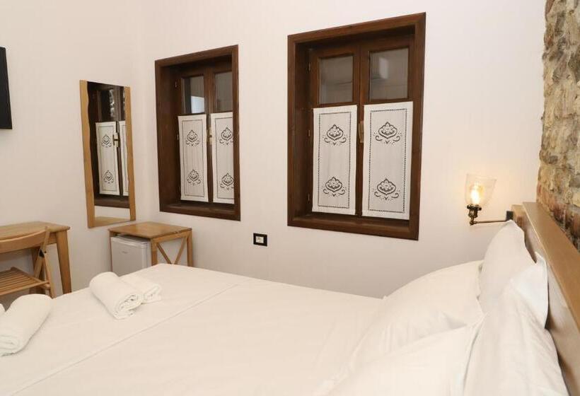 اتاق لوکس, Vila Meri