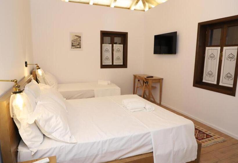 اتاق استاندارد سه نفره, Vila Meri