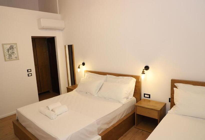 اتاق استاندارد سه نفره, Vila Meri