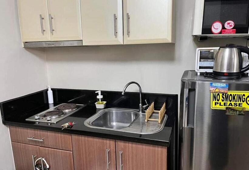 Standard Studio Terrace, Studio Type Condo