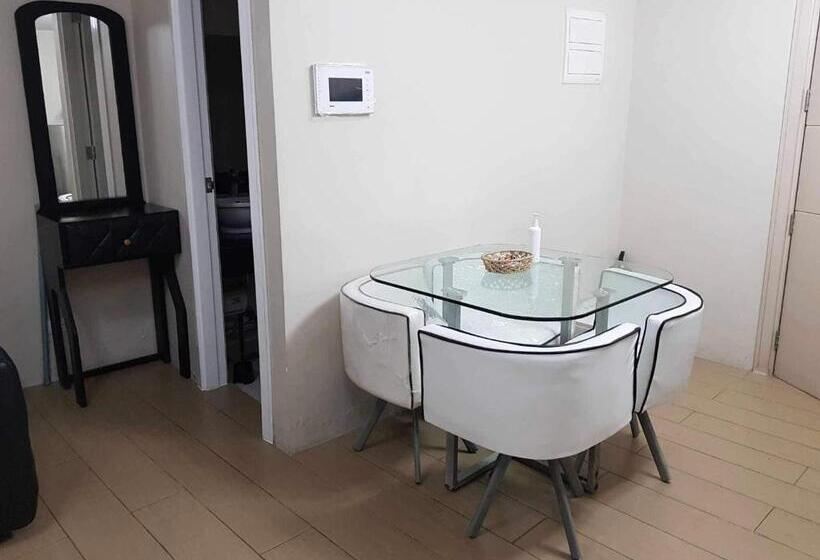 Standard Studio Terrace, Studio Type Condo