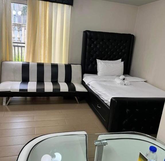 Standard Studio Terrace, Studio Type Condo