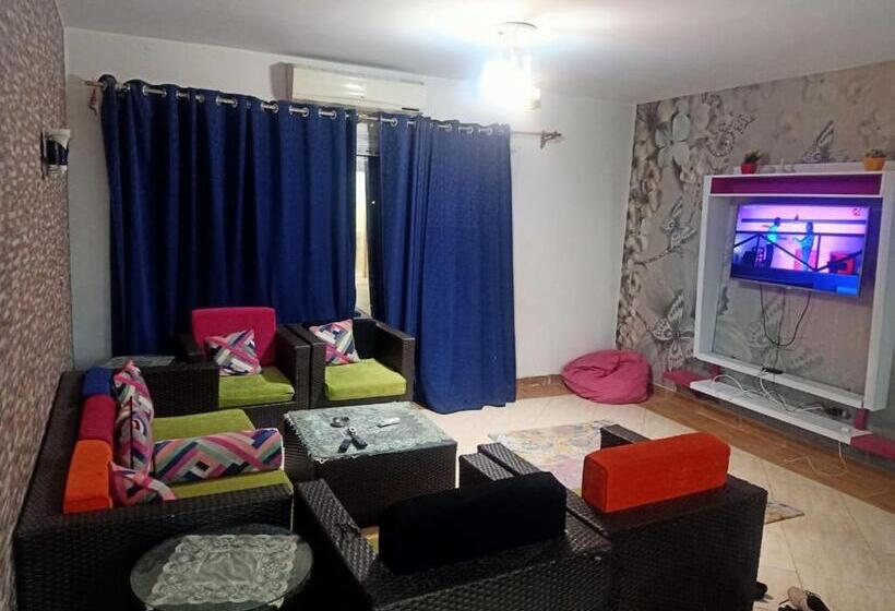 آپارتمان 1 خوابه با چشمانداز استخر, قرية بالميرا السخنه