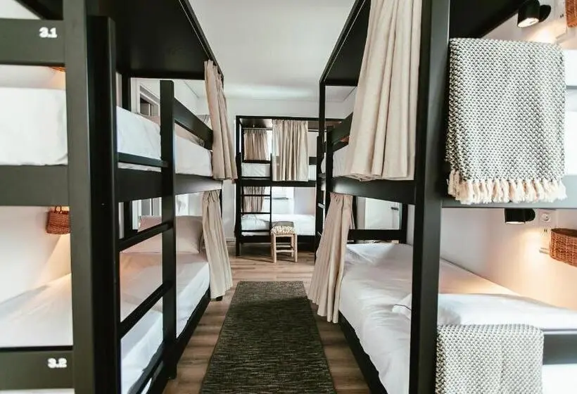 ファミリールーム, Aires Hostel