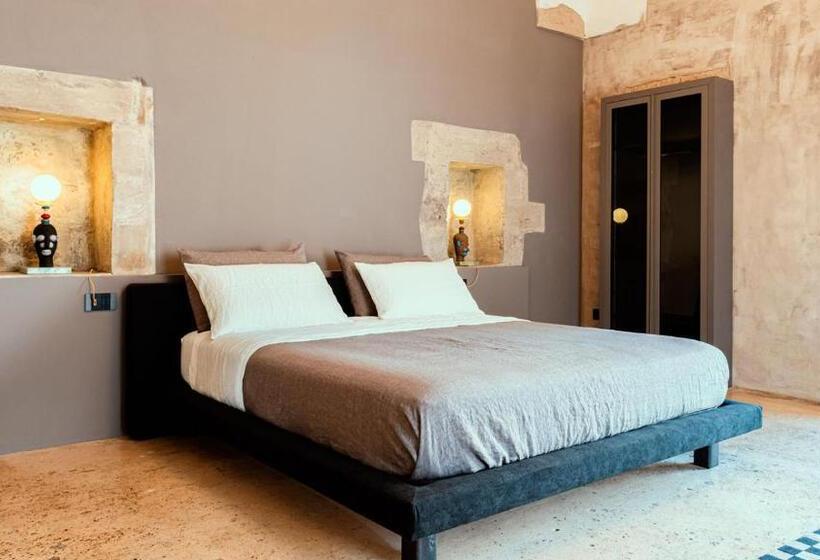 标准间带漩涡浴缸, Ricci Rooms   Terrace Deluxe Suite Con Idromassaggio, By Salentoaffitti