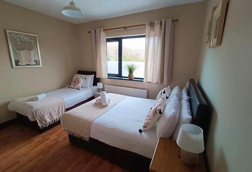 חדר סטנדרט לשלושה, Dingle Atlantic Lodge B&b