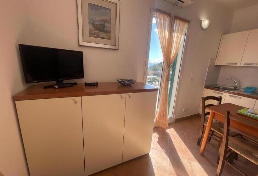 آپارتمان 1 خوابه با تراس, Agriturismo La Realidad