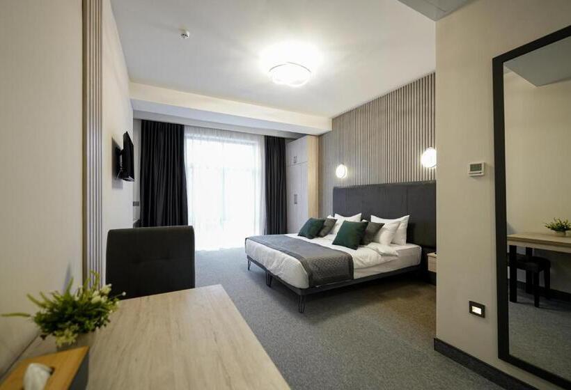 디럭스 룸 킹사이즈 침대, Dynasty