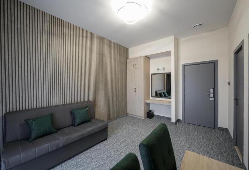 스탠다드 룸 킹사이즈 침대, Dynasty