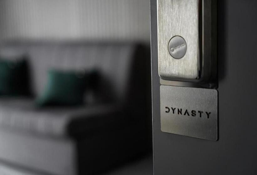 스탠다드 스튜디오, Dynasty