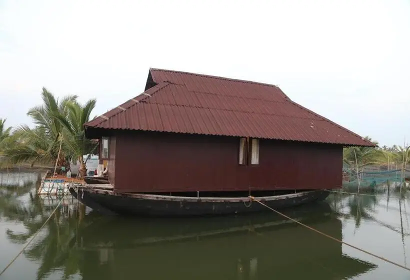 スーペリアの４人部屋, Kandal Theeram Farms
