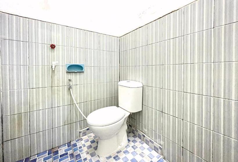 Pokój Standard, Reddoorz Syariah Near Rs Bhayangkara Nganjuk