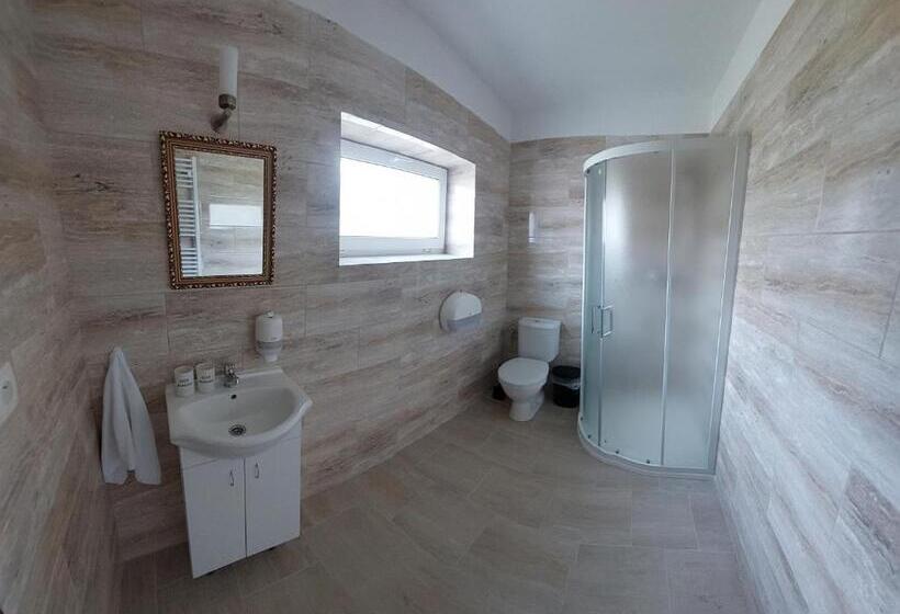 غرفة ديلوكس مزودة بشرفة, U Jindry