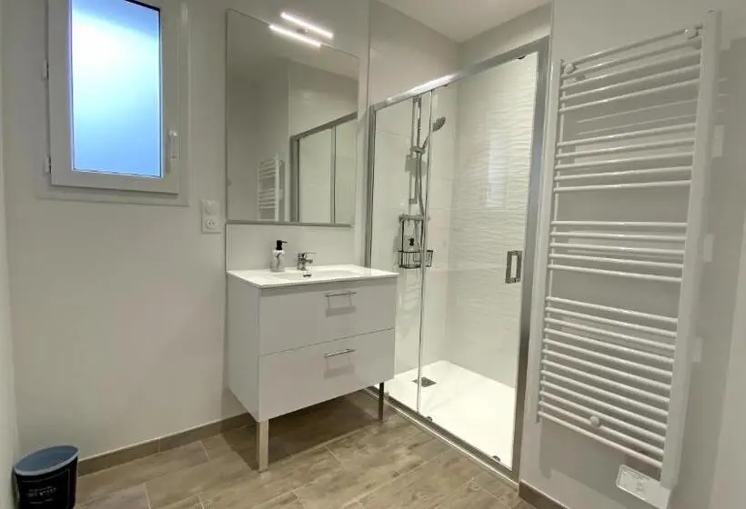 Sviitti 2 Makuuhuonetta, Breakislebed Chambres Ou Suites Dans Maison