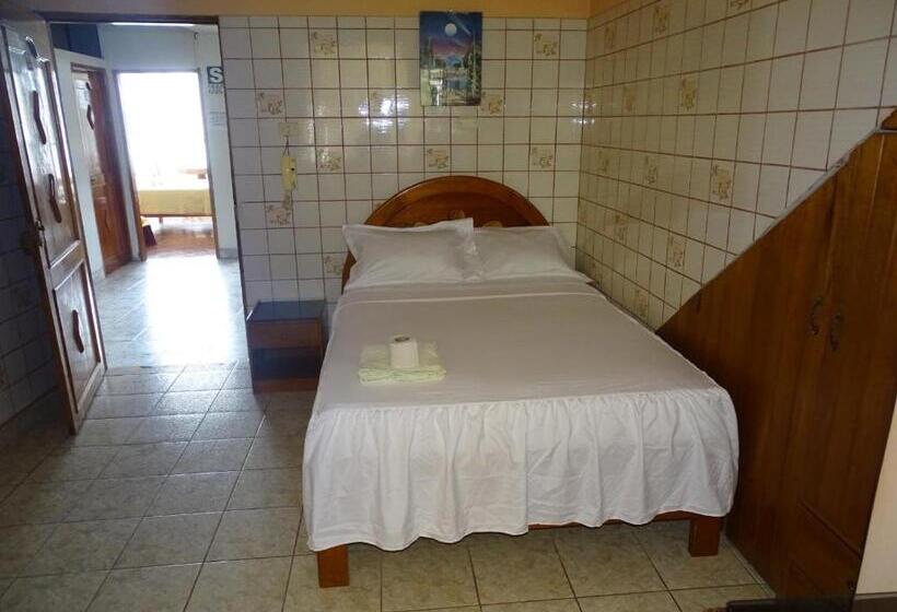 Номер Стандарт Индивидуальный, Hostal Ucayali