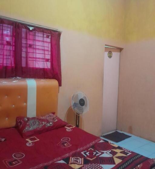 이코노미 룸, Spot On 93782 Hasibuan Homestay Syariah