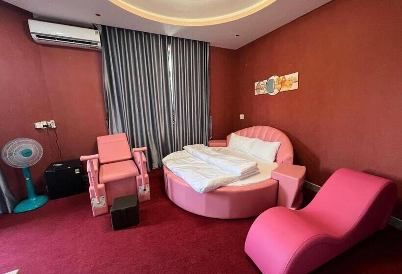 سوییت, Thành Phố Mới