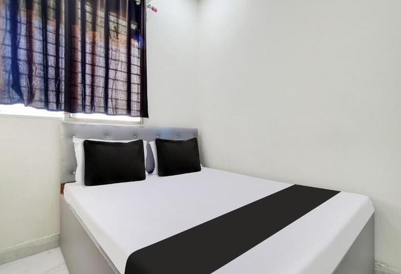 غرفة قياسية, O Om