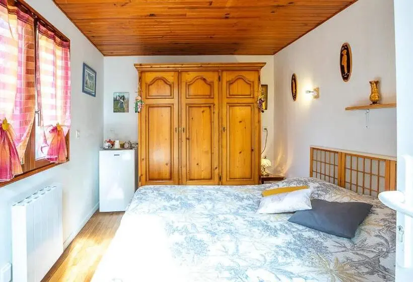 スタンダードルーム, Chambre Sous Les Mimosas 2kms Plage