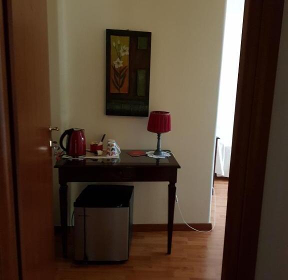 ベーシックトリプルルーム, B&b La Piazzetta