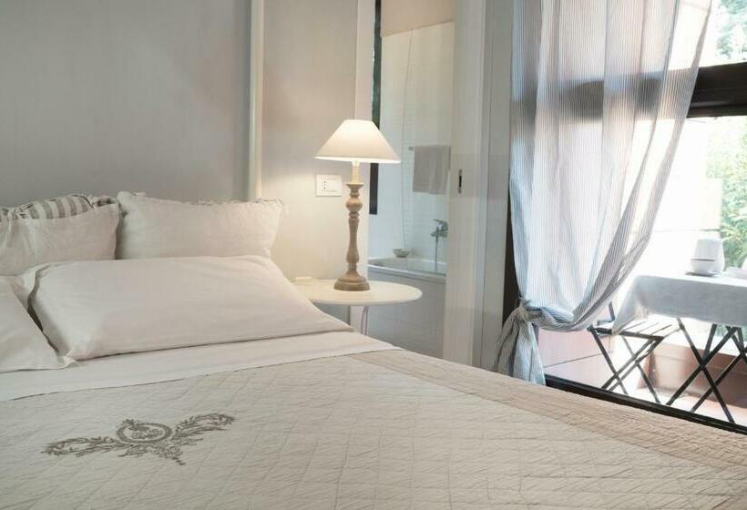 اتاق استاندارد با بالکن, Bed In Bo Saragozza
