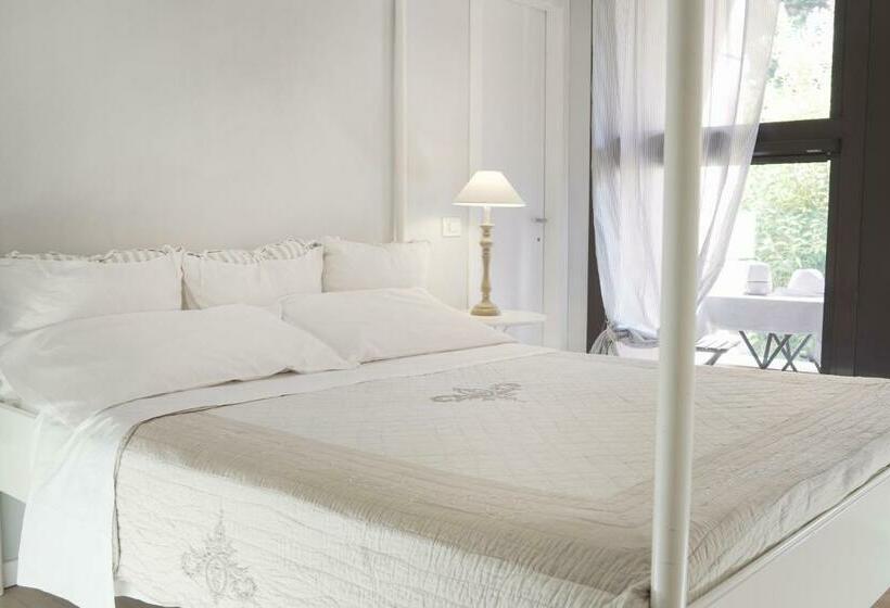 اتاق استاندارد با بالکن, Bed In Bo Saragozza