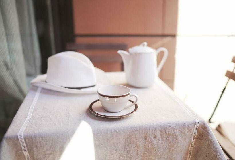 اتاق استاندارد با بالکن, Bed In Bo Saragozza