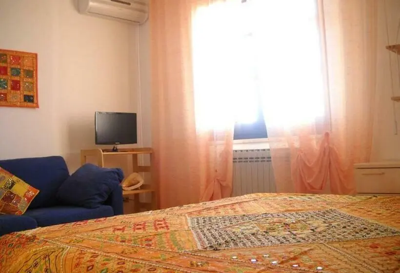 اتاق استاندارد با چشمانداز دریا, Belvedere Sul Mare