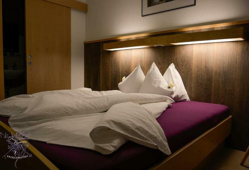 Quarto Triplo Estandar com Sacada, Chalet Planvart