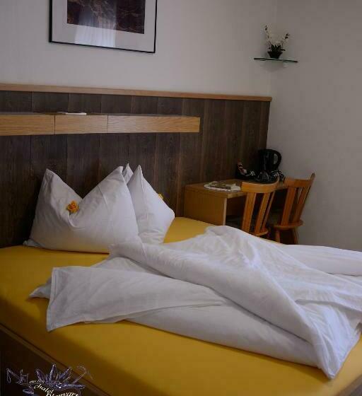 Quarto Estandar com Sacada, Chalet Planvart
