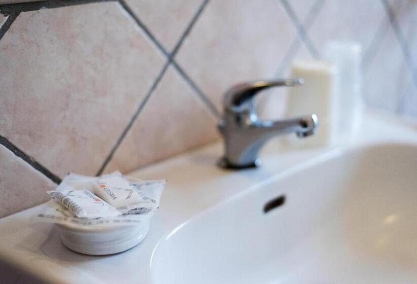 اتاق خانوادگی, Maremma Nel Tufo