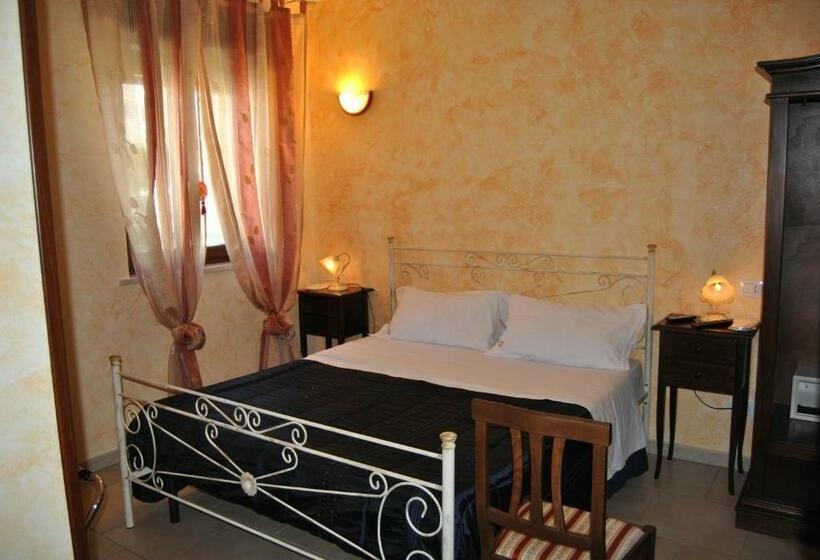 四人标准间, Messapia