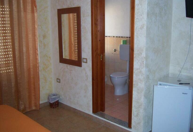 غرفة قياسية, Sa Marina