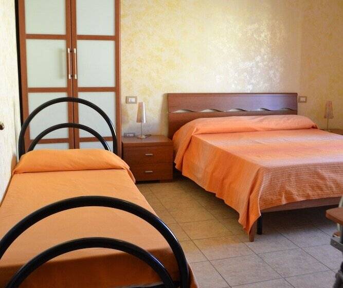 غرفة قياسية, Sa Marina