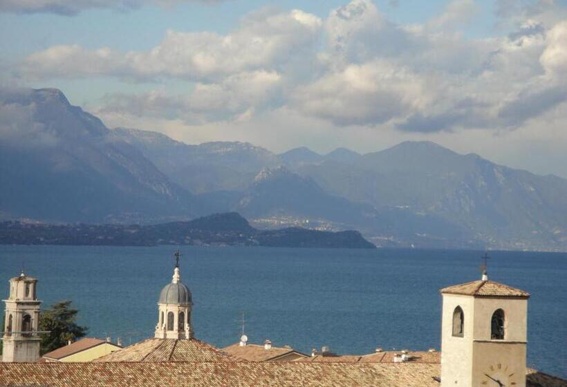 Люкс Deluxe Кровать Кинг, The Tower Of The Old King